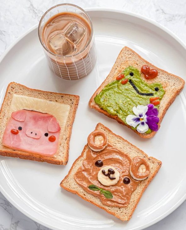lavieestbelIe's tweet photo. The cutest pieces of toast by bearsandbutter https://t.co/tpWIvK3ju8