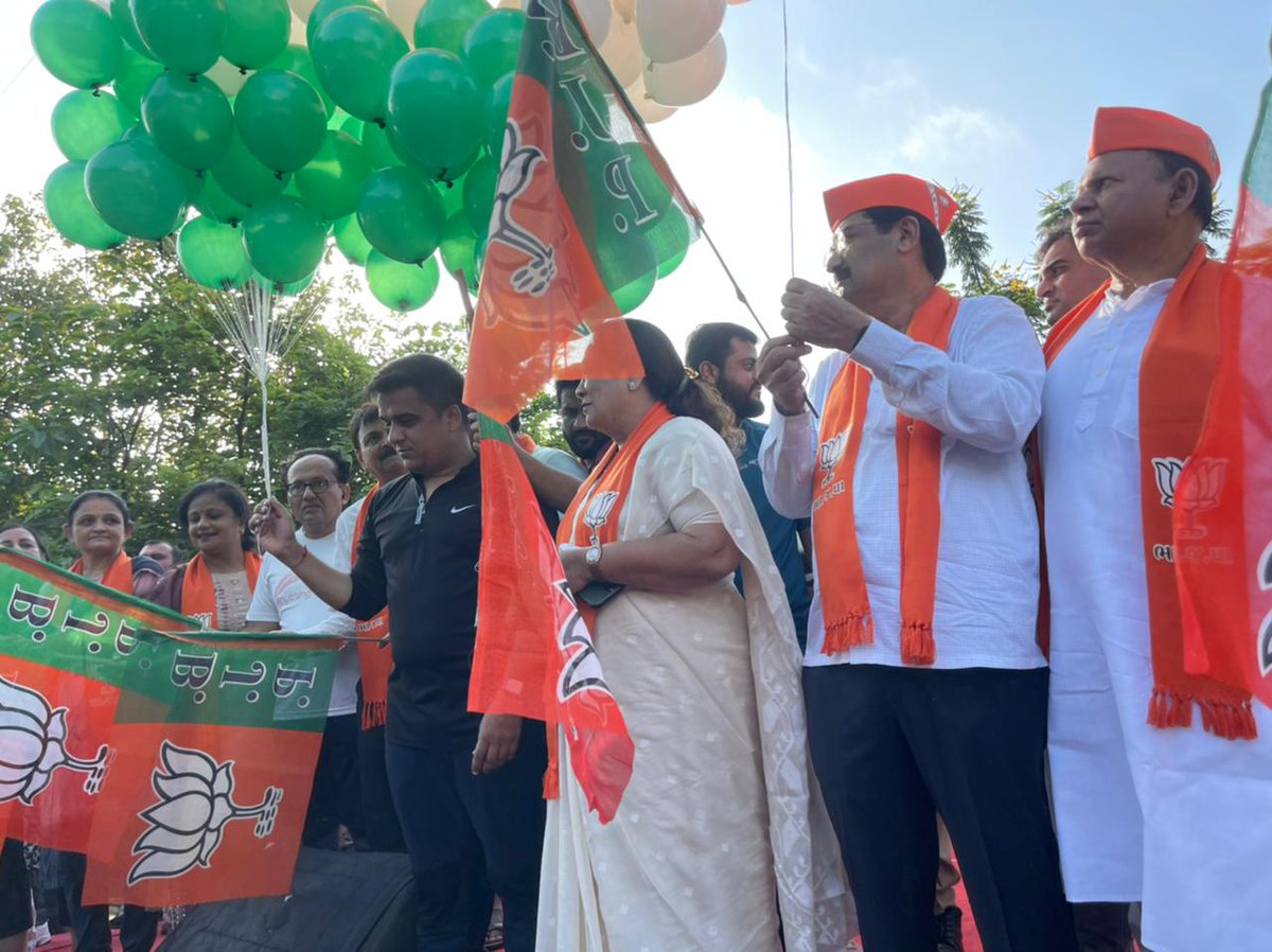 RashmiSaboo1's tweet image. &quot;દોડશે ગુજરાત, જીતશે વિકાસ&quot;

વિકાસપુરુષ યશસ્વી વડાપ્રધાન શ્રી @narendramodi જીના જન્મદિવસની ઉજવણીના ભાગરૂપે ભારતીય જનતા યુવા મોરચા સુરત મહાનગર દ્વારા #RunForDevelopment મેરેથોનનું આયોજન કરવામાં આવ્યું.