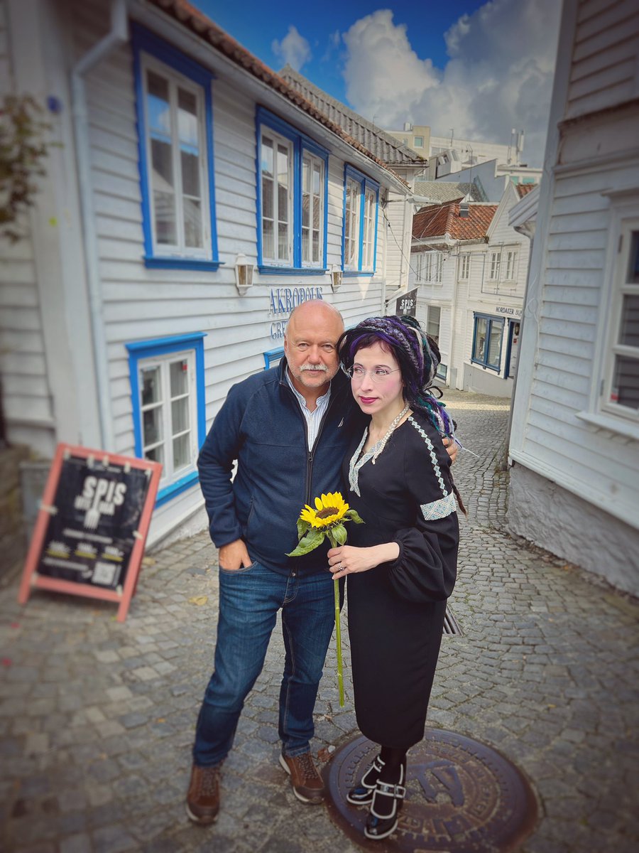 Sofi Oksanen tweet media