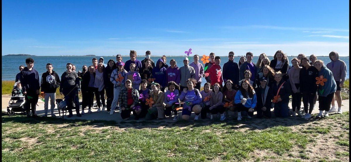 Phs_Stu's tweet photo. Such a fun day yesterday at the purple walk as we showed our support and raised money for Alzheimer’s awareness!💜💜 https://t.co/h69uwOi78A