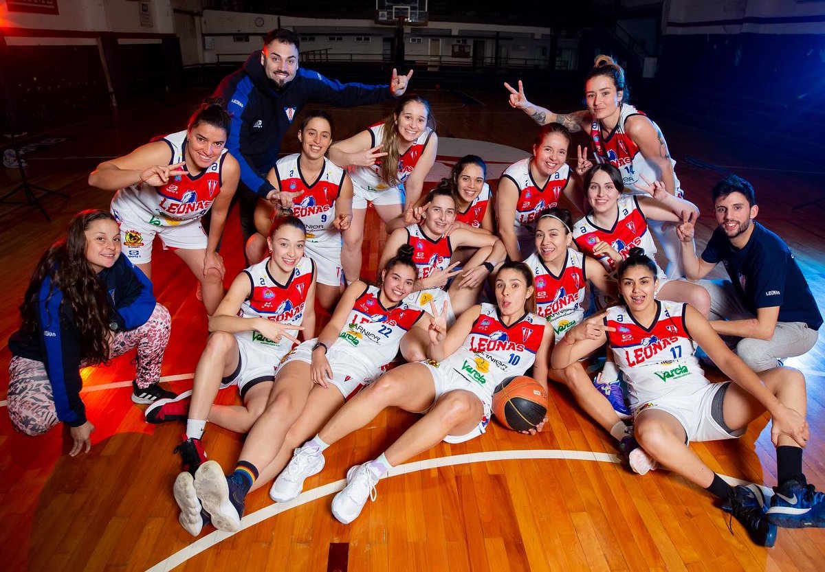 Orgulloso de mi equipo! Jugaron un partidazo gurisas este es el camino 🙌🏻