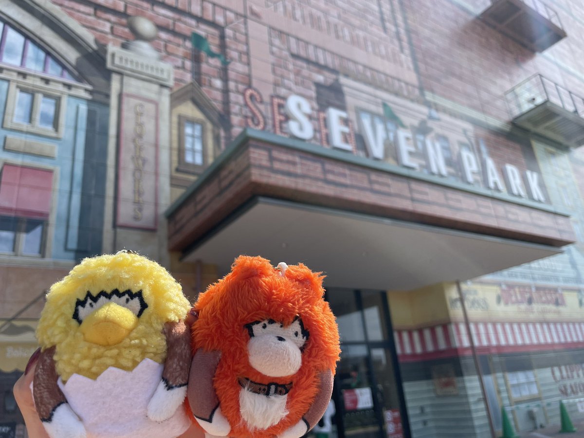 rkgs06's tweet photo. 初めて生歌聴けて幸せやった🥹
鷹也さんに「flumpoolと対バンして下さい！」って言ったら「flumpoolさんとできるように頑張るわぁ☺️」って返して下さった！
いつか実現したらいいなぁ🥺
 #川崎鷹也
#セブンパーク天美 
#flumpool https://t.co/excRJpzUSW