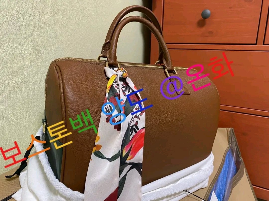 dayyyeji03's tweet photo. Wts/Lfb

   ARTIST-MADE COLLECTION BY # BTS: V] MUTE BOSTON BAG

✓good condi
✓used
with pc and making log
trusted supplier ~ will send more photos for sure buyer

9,500+sf

eta:semi feta
✓gcash
✓dop:payo/2days reservation
✓photo cert!
✓can do kr to kr

Dm If interested! https://t.co/QU1kQk71rw
