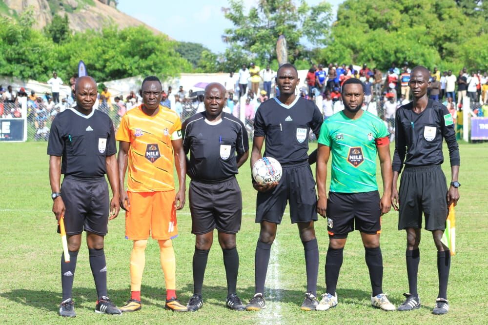 WycliffeJohnM's tweet photo. Fufa Drum Quarter Finals (First Leg)

*[FT]*

Teso Province 2-1 Tooro Province

🏟️ Soroti Municipal stadium

Tooro Sports 
From The Source
Fast And Accurate
#tooroupdates

@AhmedMarsha @IsmaMivule2 @MugabiGeoffreyJ @DidiUganda @OfficialFUFA https://t.co/G1HNfCCfLK
