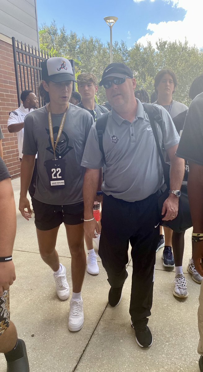 amyhecklinski tweet media