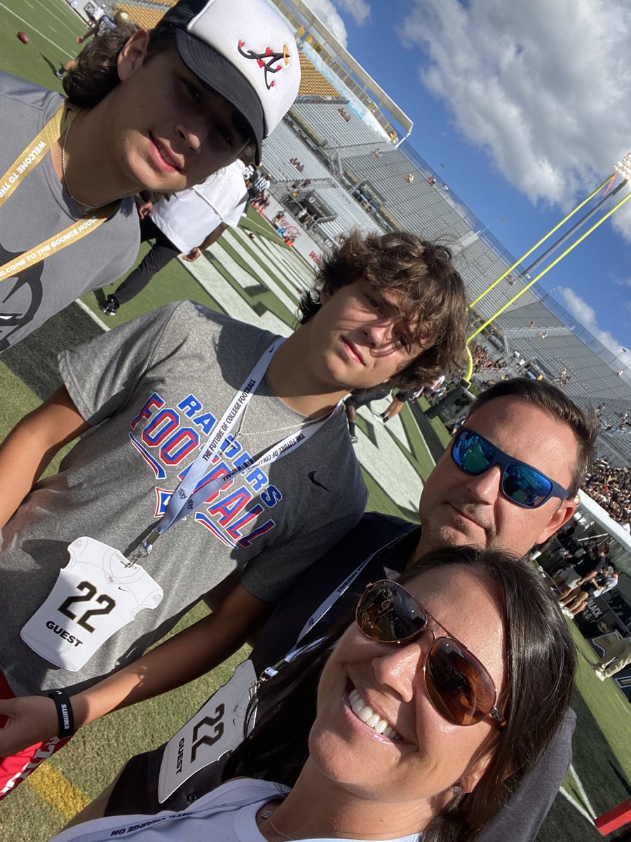 amyhecklinski tweet media