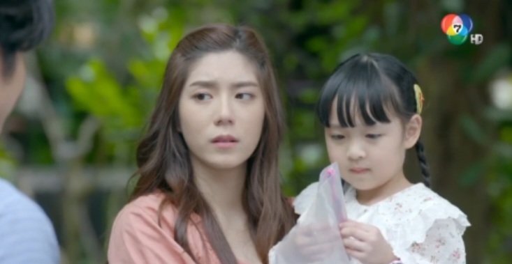 tidarattc's tweet photo. แย่งแปรงสีฟันกันแทบตายสุดท้ายแตงหวานคว้าไปเฉย #อุ้มรักปาฏิหาริย์EP4 https://t.co/X5iB6h04ib
