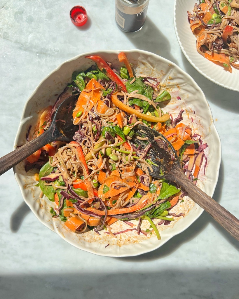 JennMedhurst's tweet photo. 4 Veg Peanut Noodles 🥡 For this and more healthy, easy and delicious recipes go to: https://t.co/DbZrwmb6Dx
#healthynoodles #healthyrecipes #healthylunch #noodles #nutritionist #healthyrecipe #healthylunchideas #nutritionistlondon #londonnutritionist #healthylunchrecipes https://t.co/eH0HaePz1U