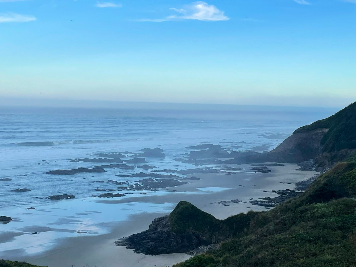thismissy's tweet photo. Good morning year 6, from Yachats, Oregon :) https://t.co/6mYbdFfqQj