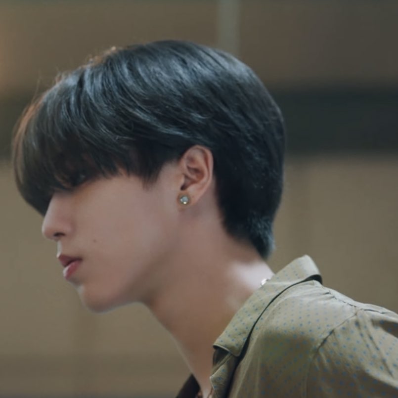 hansoftbot's tweet photo. han jisung is breathtaking https://t.co/q6nIOweEMc