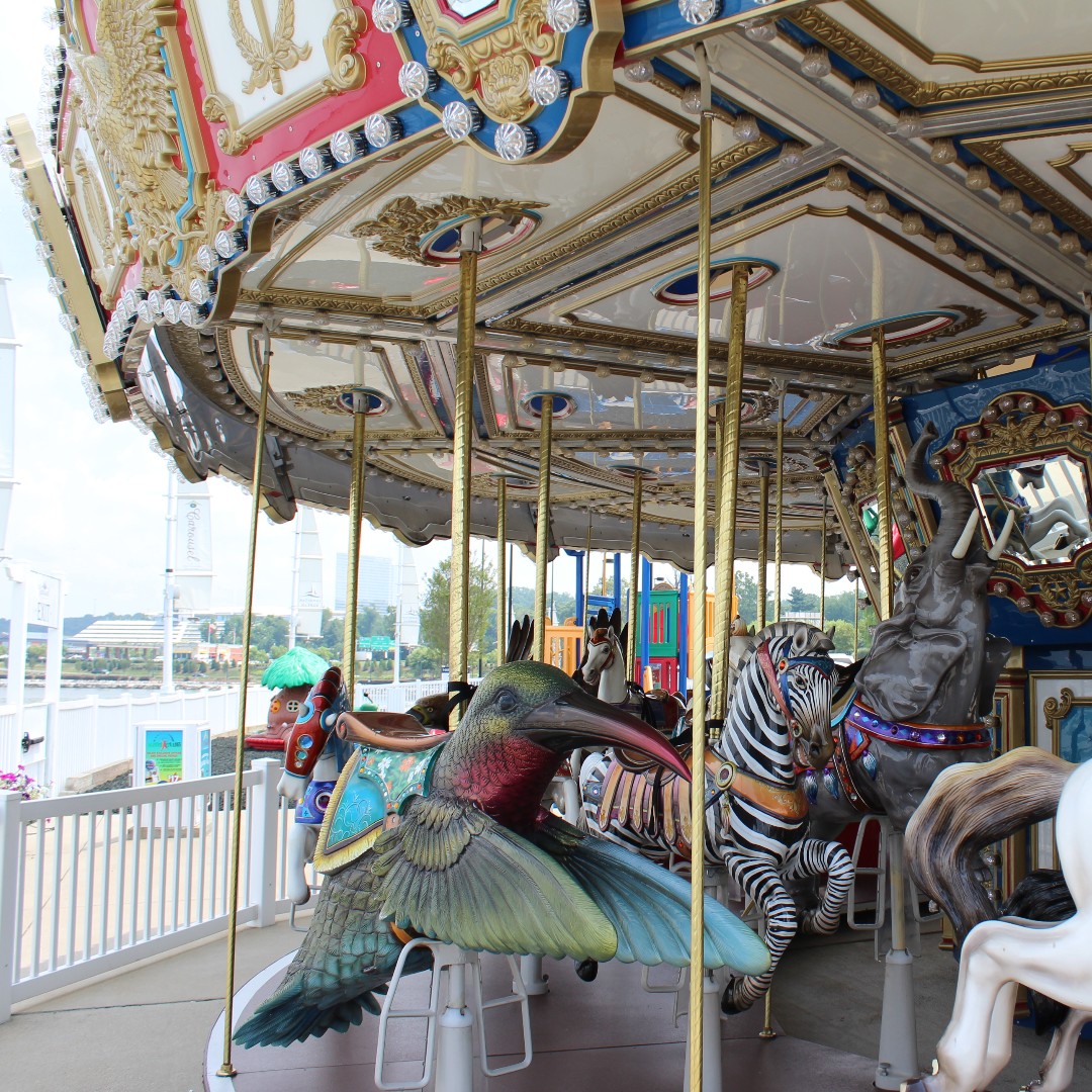 CapitalWheel's tweet image. This Sunday take a spin with the whole family on the Carousel at National Harbor. Kids enjoy unlimited rides all day play for only $7!  🎠