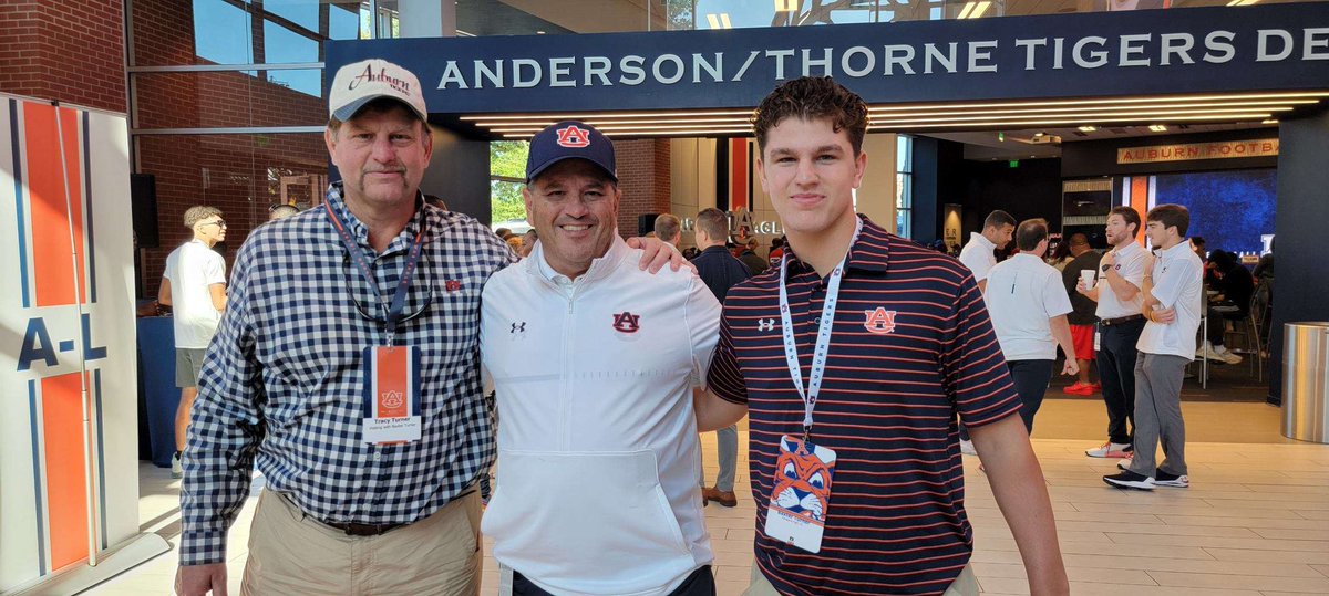 Had an AUsome visit on the plains this weekend!! <a href="/CoachRoc/">Roc Bellantoni</a> <a href="/BrendtBedsole/">Brendt Bedsole</a> <a href="/tjkelly17/">Jeff Kelly</a> <a href="/Zac_Everett93/">Zac Everett</a>
