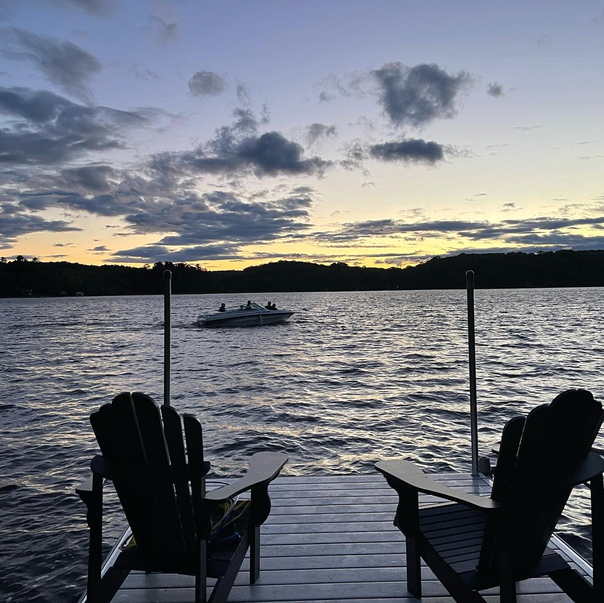 AlketKulla's tweet photo. 1432 Abrams Rd is officially SOLD ! This luxury custom lake home was a absolutely one of a kind.

It was a pleasure to represent my sellers. 
#sold #luxuryrealestate #paudashlake #waterfront #lakeproperty #cottage #canada #lakelife #SellWithConfidence #listwithalket https://t.co/Ms1Y4TNwEQ