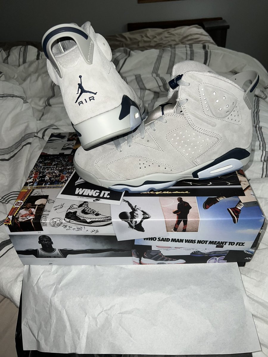 King_Felix092's tweet photo. WELCOME HOME! #OGFireRed3s #Georgetown6s #Jumpman #NikeAir @Nike @Jumpman23 https://t.co/PtBSZ1U5Sn