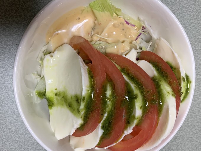 いつも応援ありがとうございます❤️
皆様のおかげで今年も無事に誕生日を迎えることができました。
今後とも応援のほど、よろしくお願い申し上げます。
フォーゲルシュヴァイン