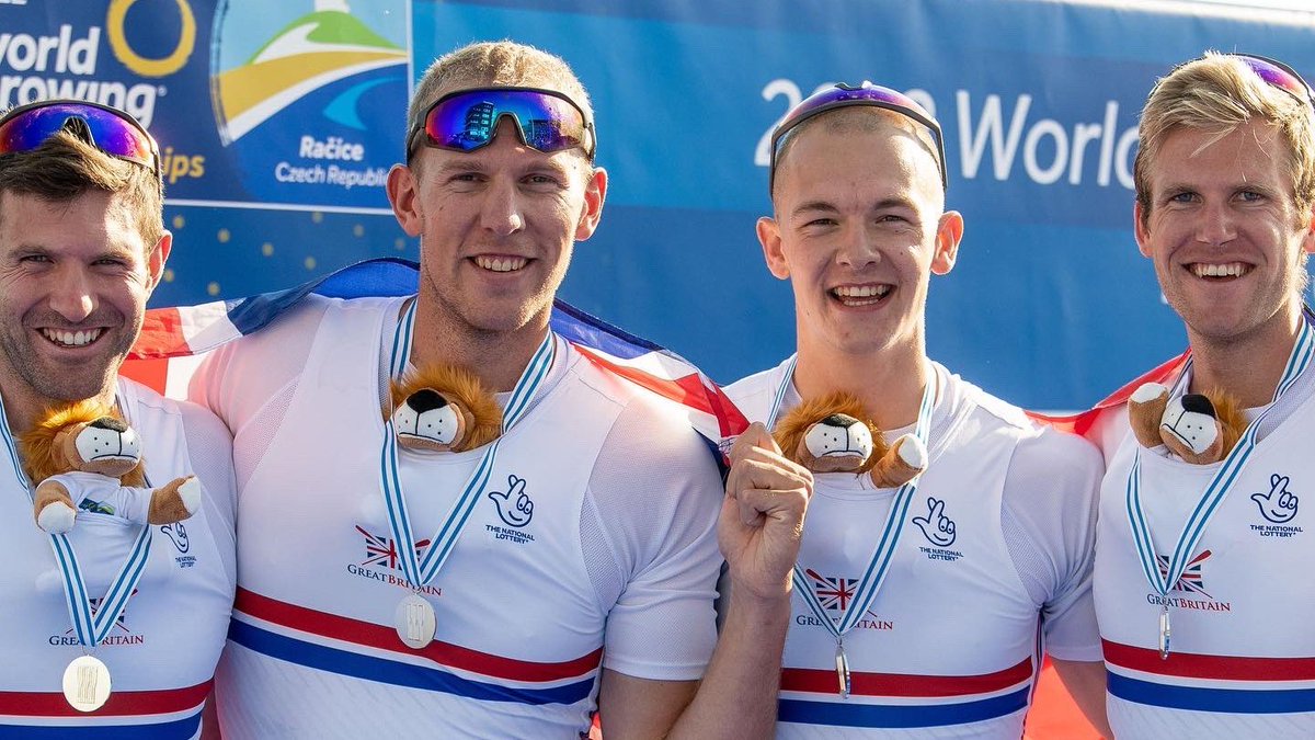 Every British male openweight rower at #WRCH2022 came home with a medal. 

Incredible 🙏🥇🥇🥈🥉🥉