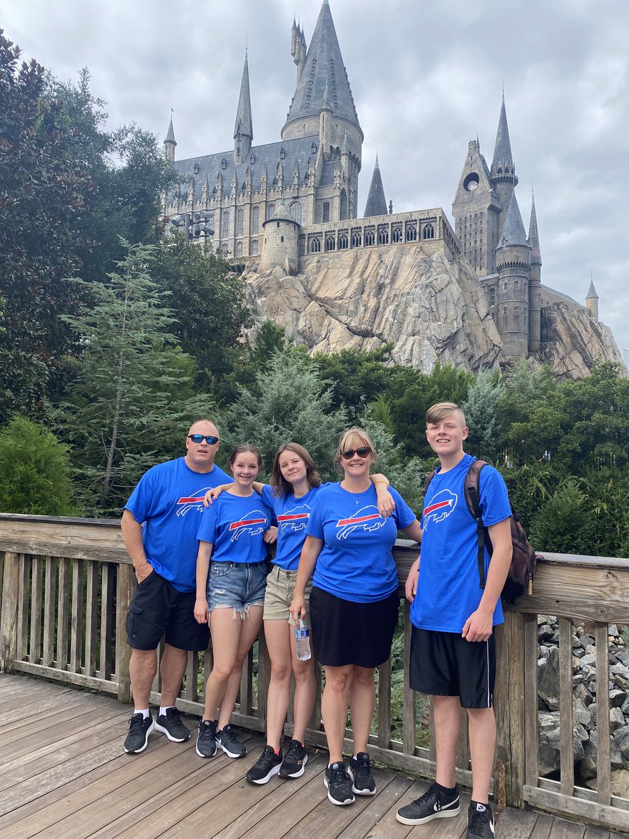 AlbertPilbeam's tweet photo. I’ve never heard of a team missing it’s entire starting secondary. I have no idea what’s going to happen today, especially on defence but if we somehow pull out a win I will lose my mind! Go Bills, from Bills Mafia at Universal Studios Fl.#BillsMafia #BillsNation #Buffalo https://t.co/HnyJklAC1G