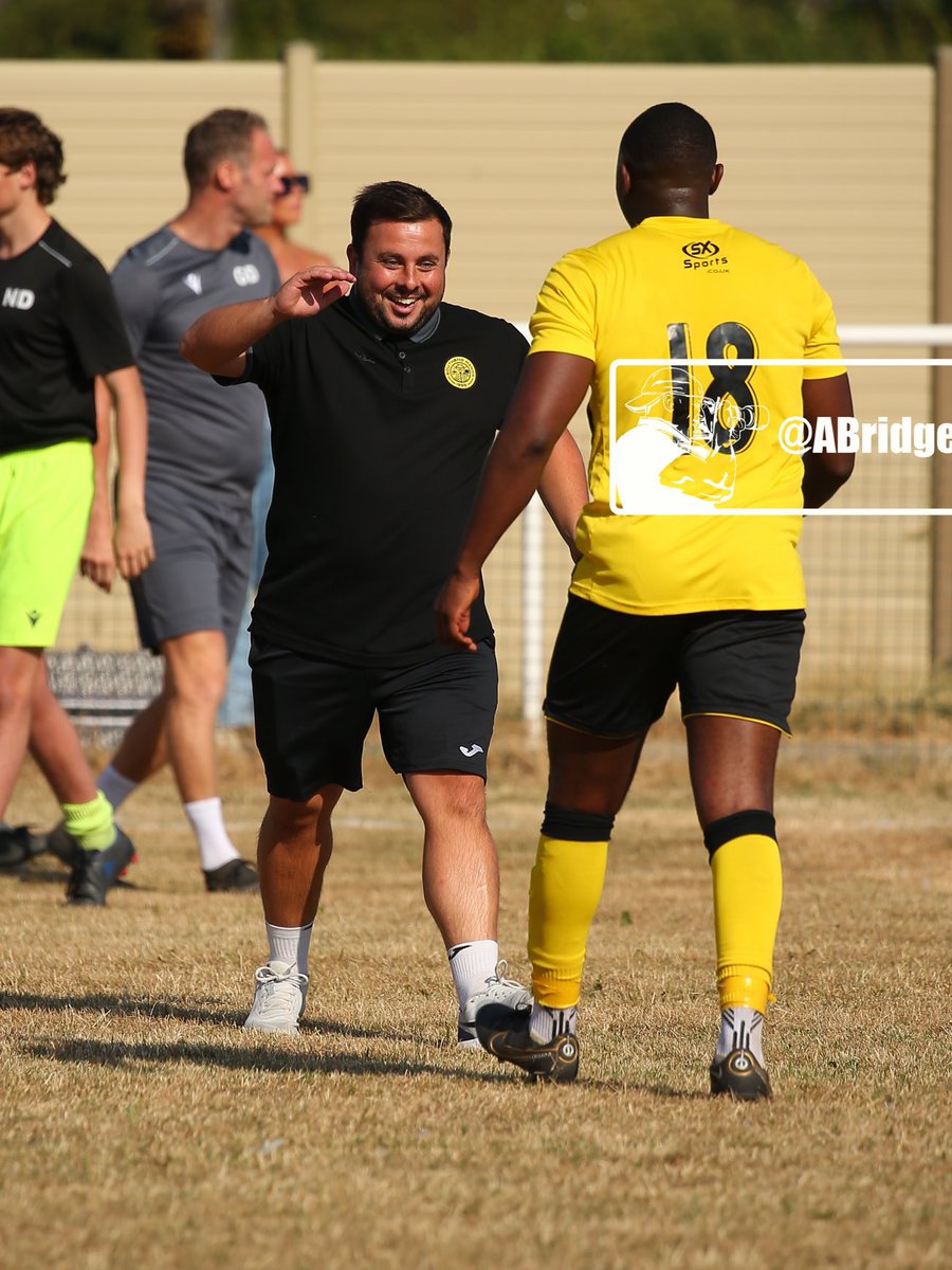 MontelShonubi's tweet photo. Unfortunately my time at @SouthendManorFC has come to an end. Would like to thank the players and management team for the good times we had. All the best to the club, and some of the good people that help run it.

Looking forward to my next challenge!
⚽️ https://t.co/zSGfnoYOoN