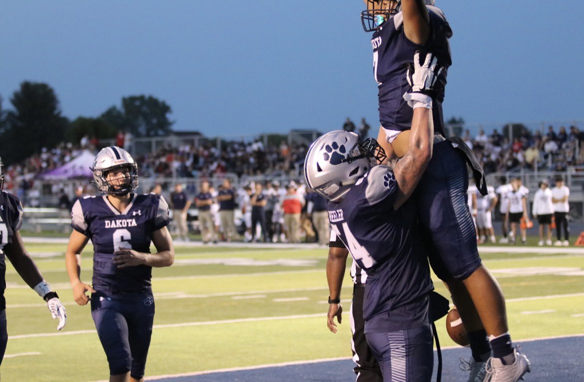 bowheeler54's tweet photo. WEEKS 1-5 🥞 

@DakotaFootball 

https://t.co/JXcgpda29A https://t.co/ZnYjo0bryq