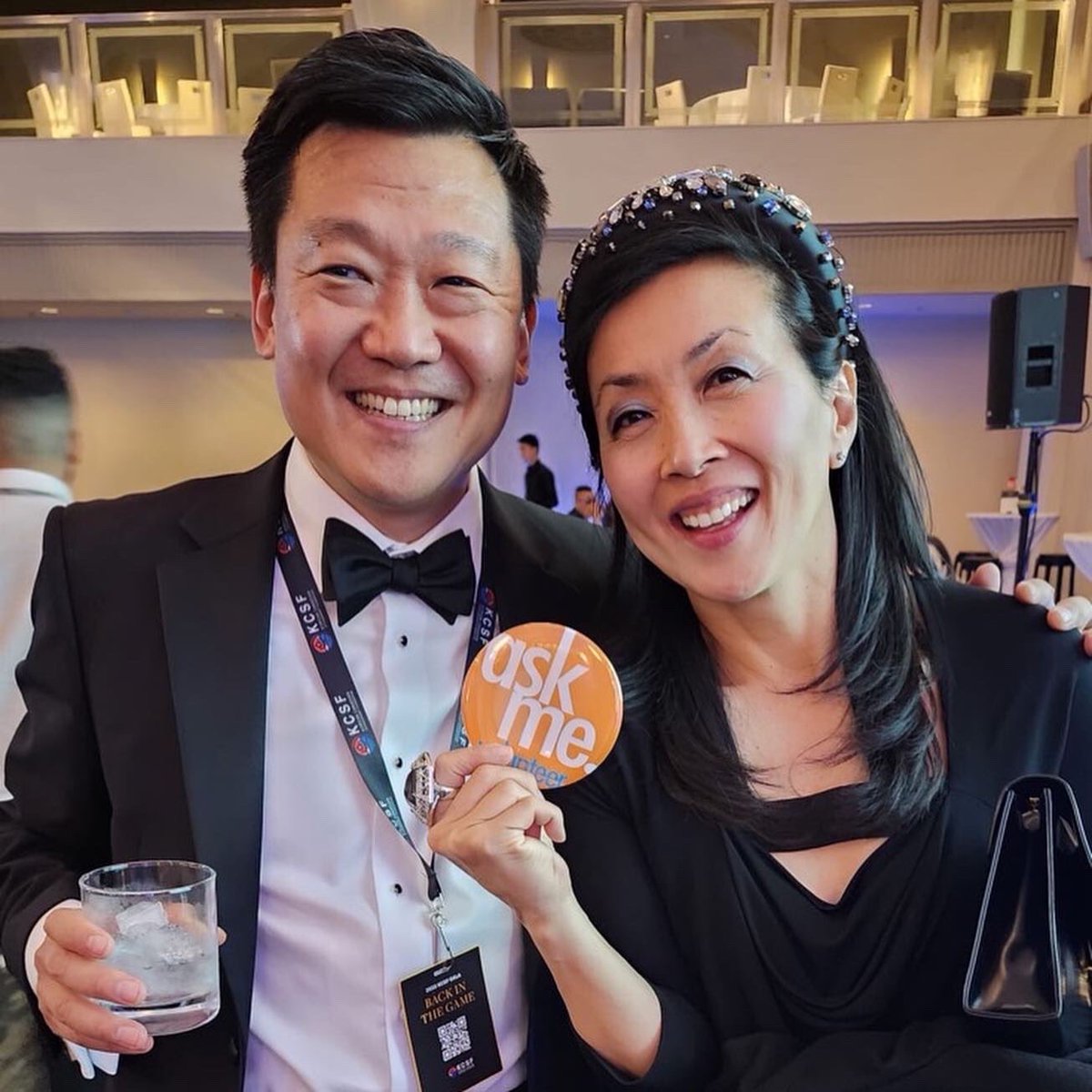 JeeYunTV's tweet photo. An honour to co-emcee the 2022 @KCSFofficial Gala. Also congratulations to outgoing chair on 10 amazing years & welcome new chair. #KCSF helps #students achieve dreams through scholarships, #mentorship, leadership & networking. Bravo to this year’s #scholarship recipients #gala https://t.co/Lmvs85jvtN