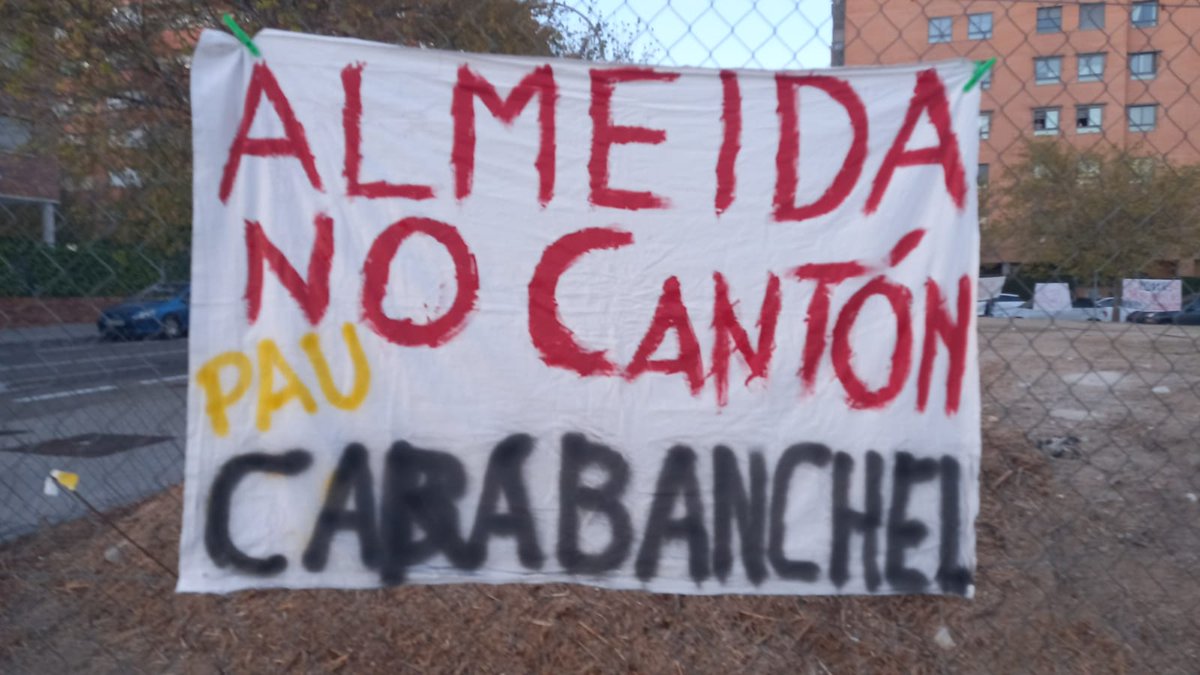ReubicacionPau's tweet photo. @AlmeidaPP_  a ver si tú te enteras mejor que tú amigo @bcarabante  o @AlvaroGLopez  que no queremos el cantón de limpieza al lado de las casas, ni parques,ni colegios ni iglesias. 
Ponerlo pero en donde no se vea perturbada la vida de los ciudadanos. https://t.co/POSdvwD1f4