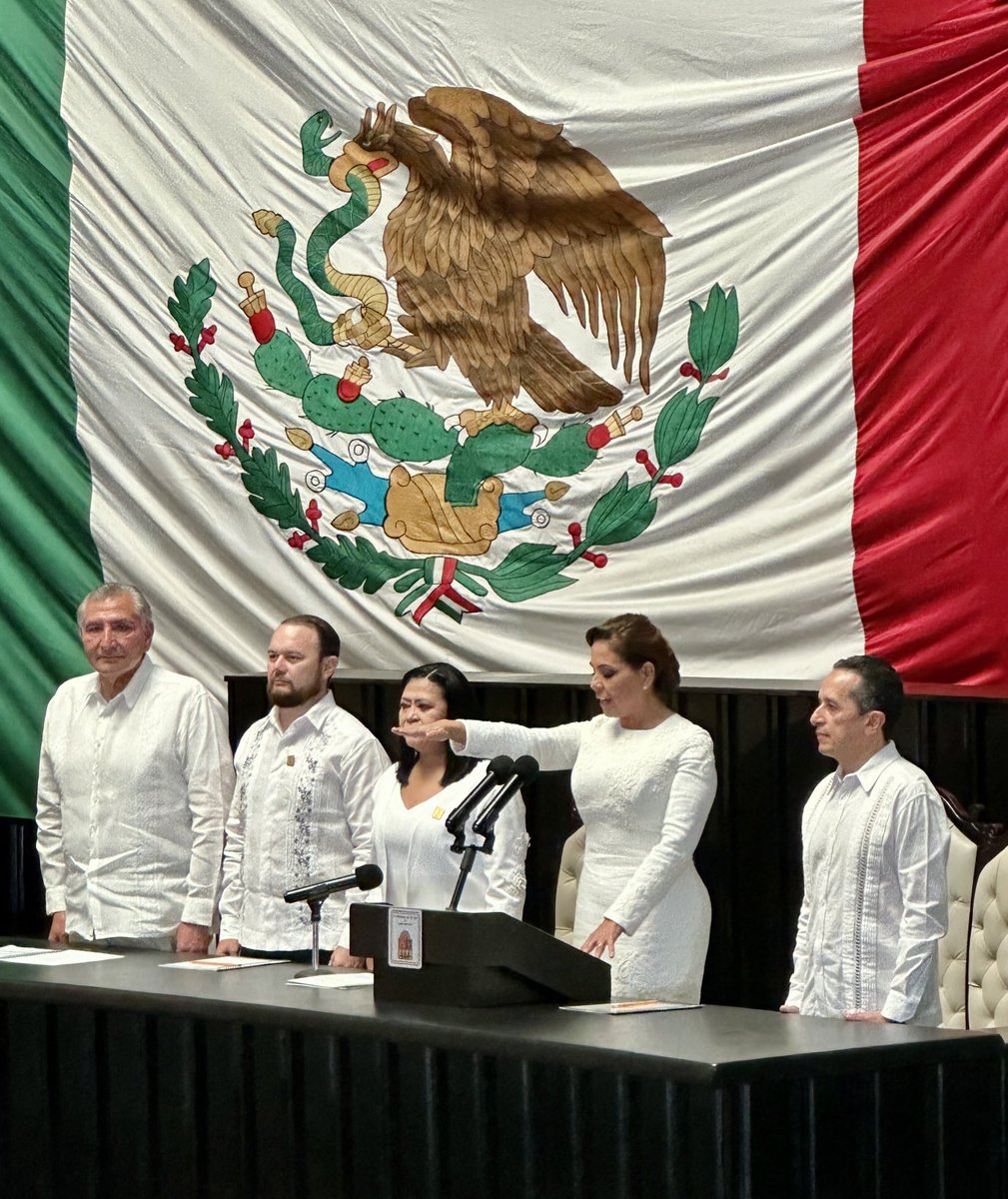 Mi más sincera felicitación y deseos de éxito a ⁦<a href="/MaraLezama/">Mara Lezama</a>⁩ , la primera mujer gobernadora del estado de #QuintanaRoo , quien estoy seguro trabajará con sentido social y con visión de futuro en beneficio de todos. ⁦<a href="/hotelestulum/">Asociación de Hoteles Tulum</a>⁩