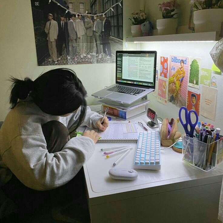 wondollis's tweet photo. ୧ ‧₊˚  canais  didaticos   no   youtube  para  quem  estuda  em  casa  -  a thread

#studytwtbr #studytwt #delicatetwt https://t.co/fGyfgRiSME