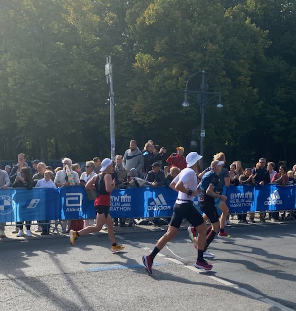 ODHigh's tweet photo. Patriots! Let's all cheer for @MarshSheldon! He finished the Berlin World Marathon with a Personal Best Time of 2:58 this morning! We are so proud of you, Sir! #LeadingByExample #PatriotsHealthyLiving #RunMarshRun @NLESDCA @nlrunning @schoolsportsnl @bmwberlinrun https://t.co/8nettN6PbM