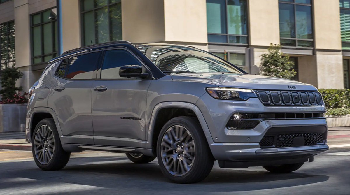 5StarChrysler's tweet photo. We think a new Jeep looks better with you behind the wheel. Don't believe us? See what's available in our inventory: https://t.co/gCqczt4aUQ #FiveStar #FiveStarCDJR #CDJR #Chrysler #Dodge #Jeep #Ram #Macon #Georgia https://t.co/RshIwjyybB