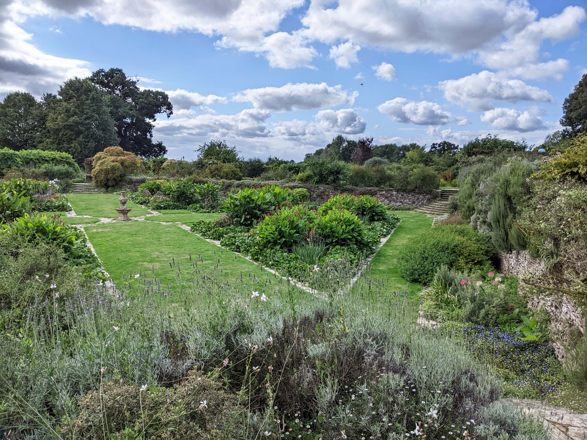 Did you know? CPRE members get discounted entry at 100+ stately homes, gardens &amp; museums, incl lovely Hestercombe where our volunteer saved £14 
with her CPRE 2-for-1 entry. Details on our website cpreherts.org.uk/news/explore-o… please join today.