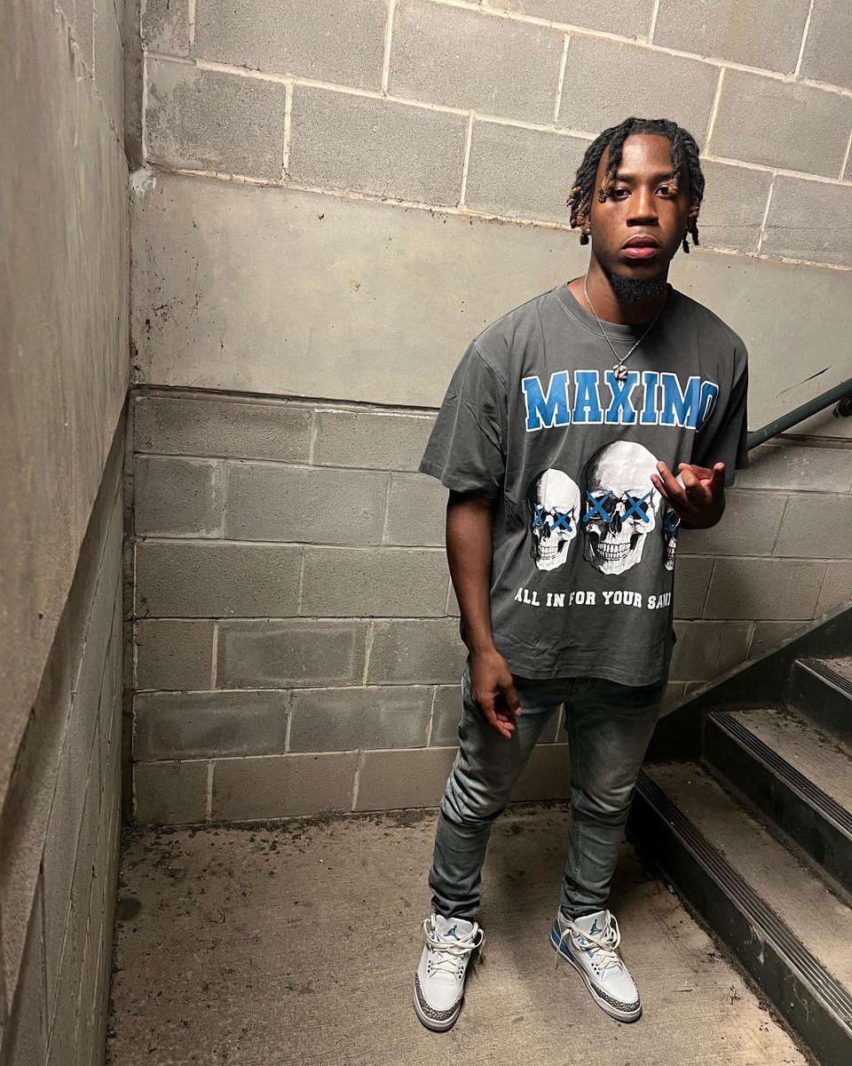 BeeNola12_'s tweet photo. Was raised up in a church,taught to keep your family first ,but now I’m chasing Franklins & I ain’t talking about no Kirk.#Clockbaby https://t.co/y6SxuGybCB