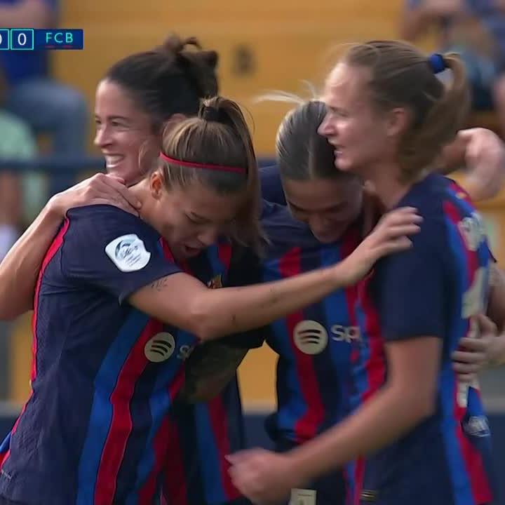 🚀 A stunning free kick by Maria Leon gives @FCBfemeni the lead against Villarreal

#BarcelonaVillarreal”