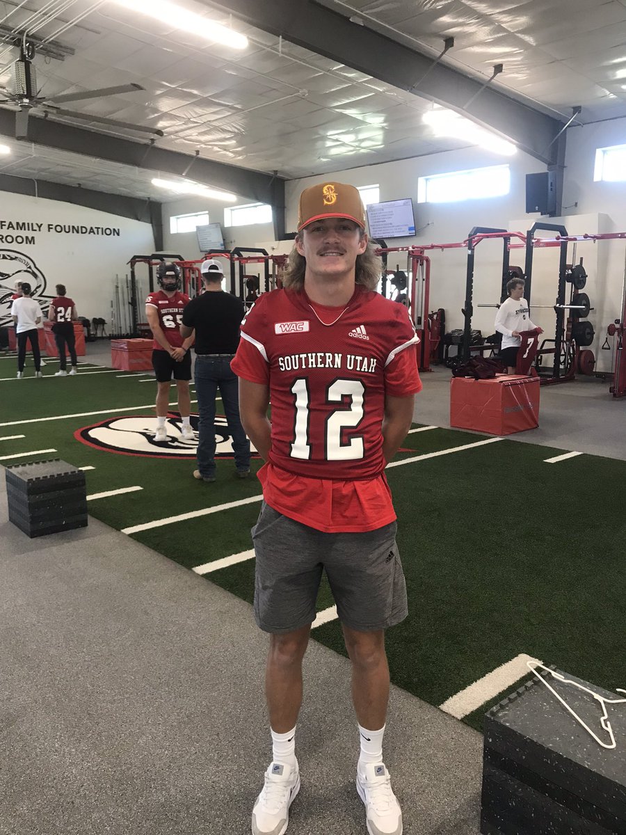 Had a great time, Thanks <a href="/SUUFB_/">Southern Utah Football</a>  for having me!! <a href="/coachblairp/">Blair Peterson</a> <a href="/delanefitz/">DeLane Fitzgerald</a> <a href="/AlphaRecruits15/">Will Snowden</a> @Cedar_ValleyFB <a href="/svincent610/">Steve Vincent</a> @Aviators_CoachZ