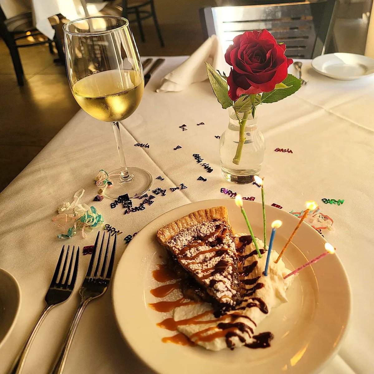 GabrielleRest's tweet photo. We have a birthday coming up 🥳 This week, we're celebrating 5 years on Orleans Avenue, and you're invited to the party! Sept 29th - Oct 1st, all wines by the glass will be marked down to $5 (Champagne $10) 🥂

Reservations on @OpenTable, or Call 504-603-2344. Walk ins welcome. https://t.co/UQNiFhF7gK
