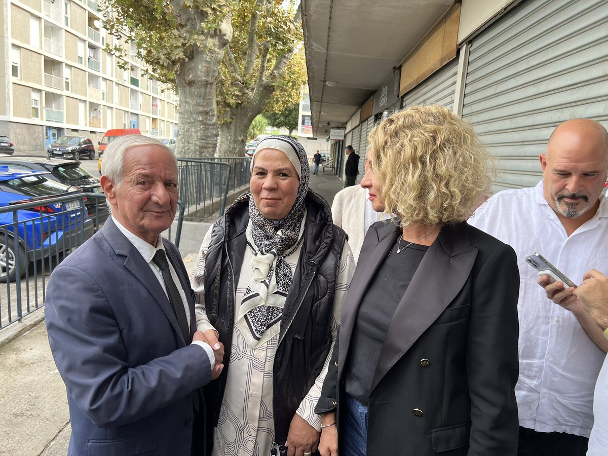 Krikorian_C's tweet photo. Merci @SalinaGasmi pour l’inlassable travail réalisé au profit de l’accès aux soins des plus fragiles au sein de Mère Enfant PACA ! Inauguration réussie au Castellas, en présence de @LatifaIbnZ qui a souligné la nécessaire solidarité en ce monde. Femmes engagées et courageuses ! https://t.co/QzyhPXYHwx