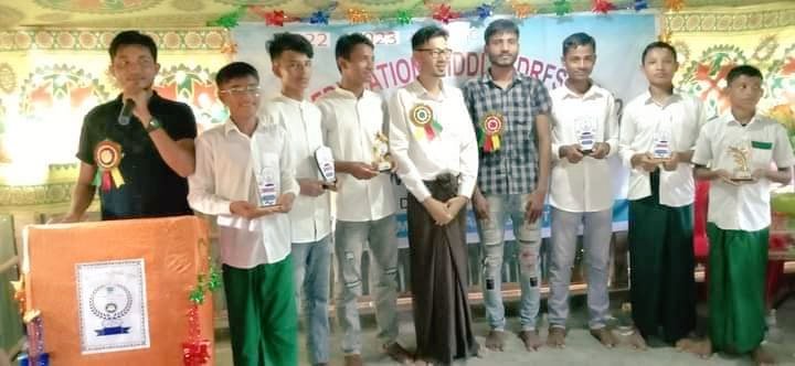RRU125's tweet photo. Happy moment in @DRFS_Official School. Prize Awarding Ceremony π
#RohingyaStudent https://t.co/HQO8DnUxh5