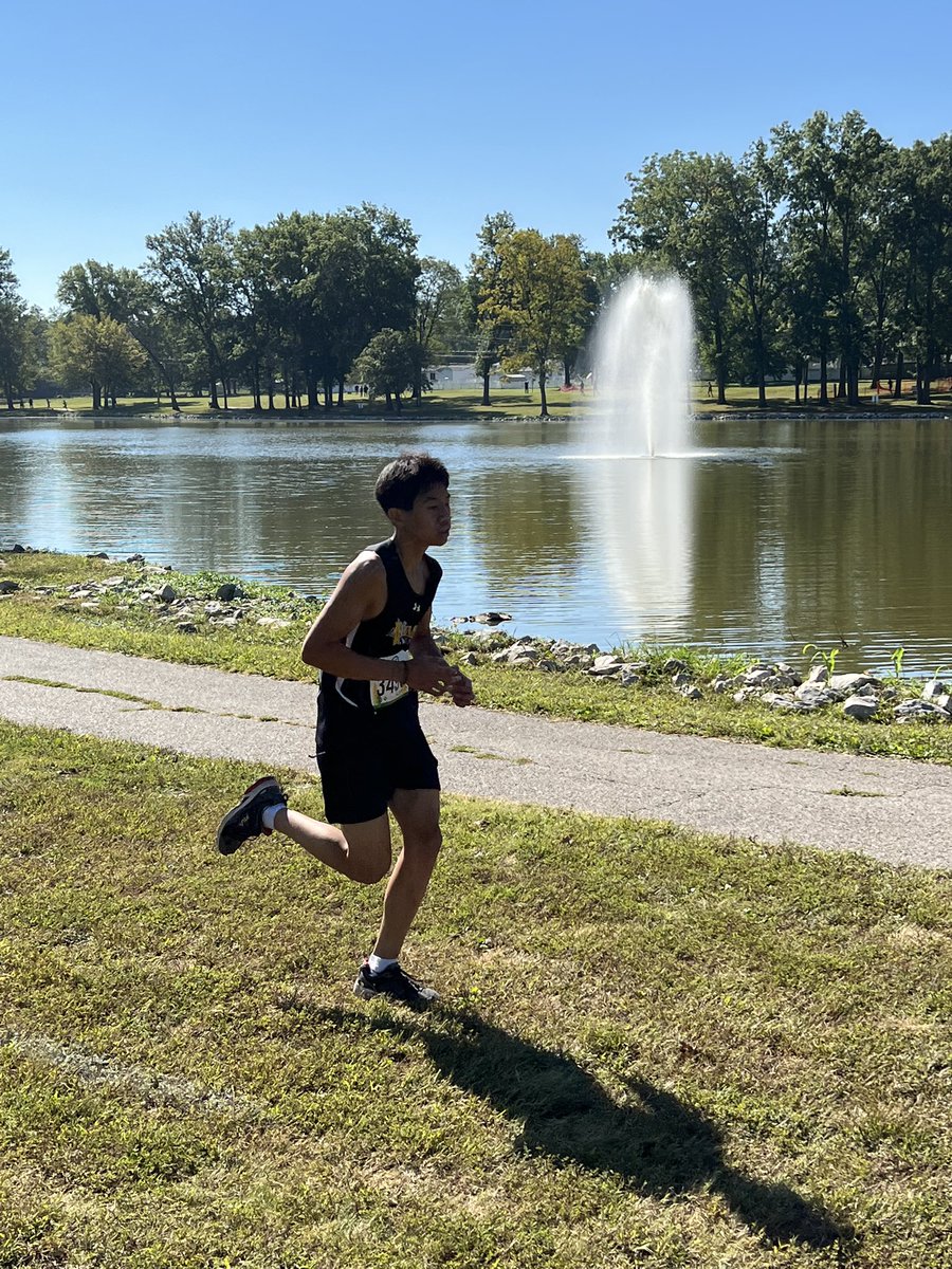 Another great showing for the Griffin Cross Country team this weekend as old records were smashed and new Personal Records were set by all of the following:
Isaac Chou
Vincent Danforth
Conner Duffey
Hayden Hunt
Jake Lindsey
Noah May
Drew Roche
Luke Thierauf
Camden Vahey