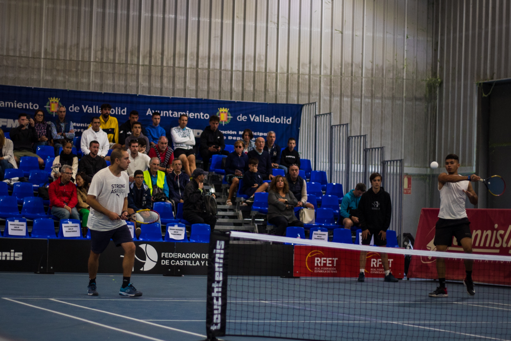 fetecal's tweet photo. Alejandro San José 🇪🇸 y Juan Sebastián Pinzón 🇨🇴 se proclaman campeones de dobles del III Grand Slam España de touchtennis Ciudad de Valladolid - Open de CyL, tras derrotar a los británicos Marcus Willis 🏴󠁧󠁢󠁥󠁮󠁧󠁿 y Clayton Edge 🏴󠁧󠁢󠁥󠁮󠁧󠁿. https://t.co/S5MqvXXwdB