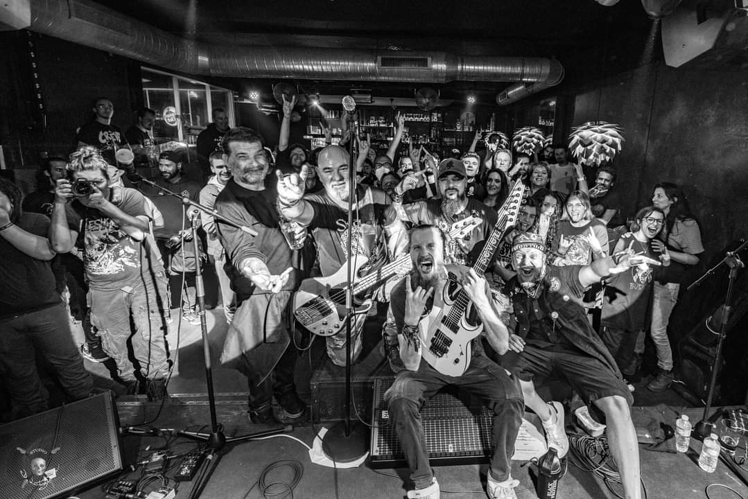 Thank you all! it was huge! you are a crazy audience! see you next time ! 🤟🤟🤟