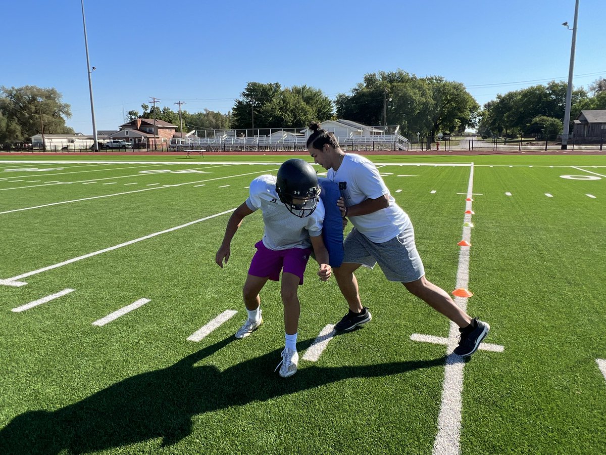 AdrianneBryshya's tweet photo. ❤️these 2️⃣- @JonahAMiller called and @Mtime_1 showed up offering insight and guidance.
#CoachingIsAGift
#readandreact #SundayMorningWork
#GetBetter https://t.co/b6LdRDGxiw