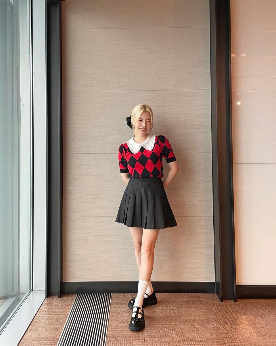 515zone's tweet photo. she’s so pretty♥️
#SUNNY #써니 https://t.co/fzJDLDCDUo