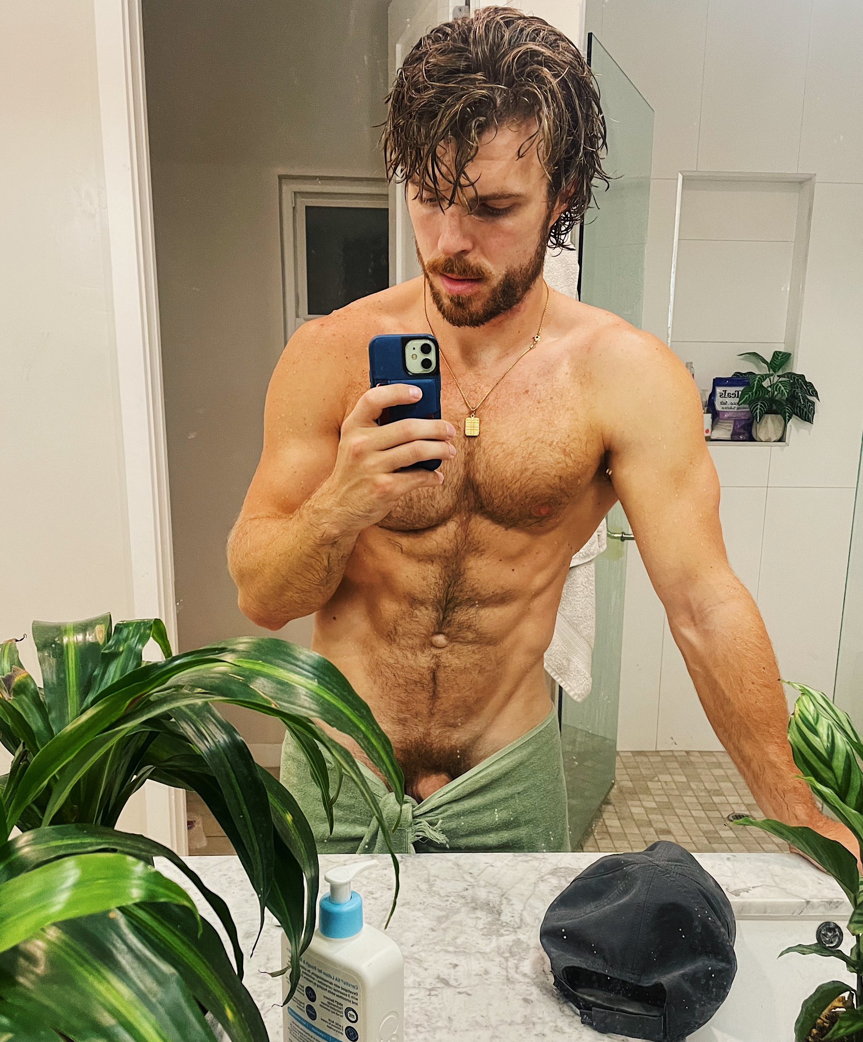 Mr Bradford on Twitter: "💋 https://t.co/l2tq4dfm4U" / Twitter