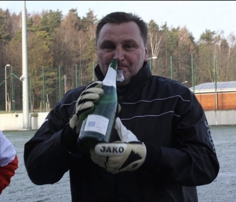 Fdh1RUyWQAArZa0?format=jpg&name=900x900