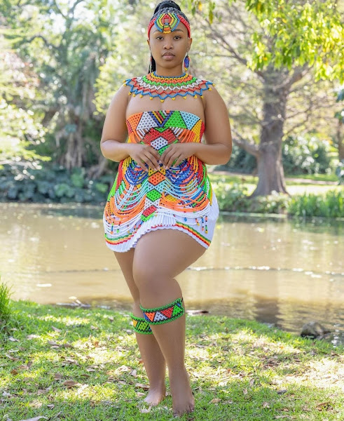mhofela_mhofu's tweet photo. South Africans must know that Heritage Day CANNOT just be about dressing like this. Heritage MUST also be about LAND. There is no better Heritage than owning your own land. Dressing in these beads means nothing without land. https://t.co/ncKJykuZes