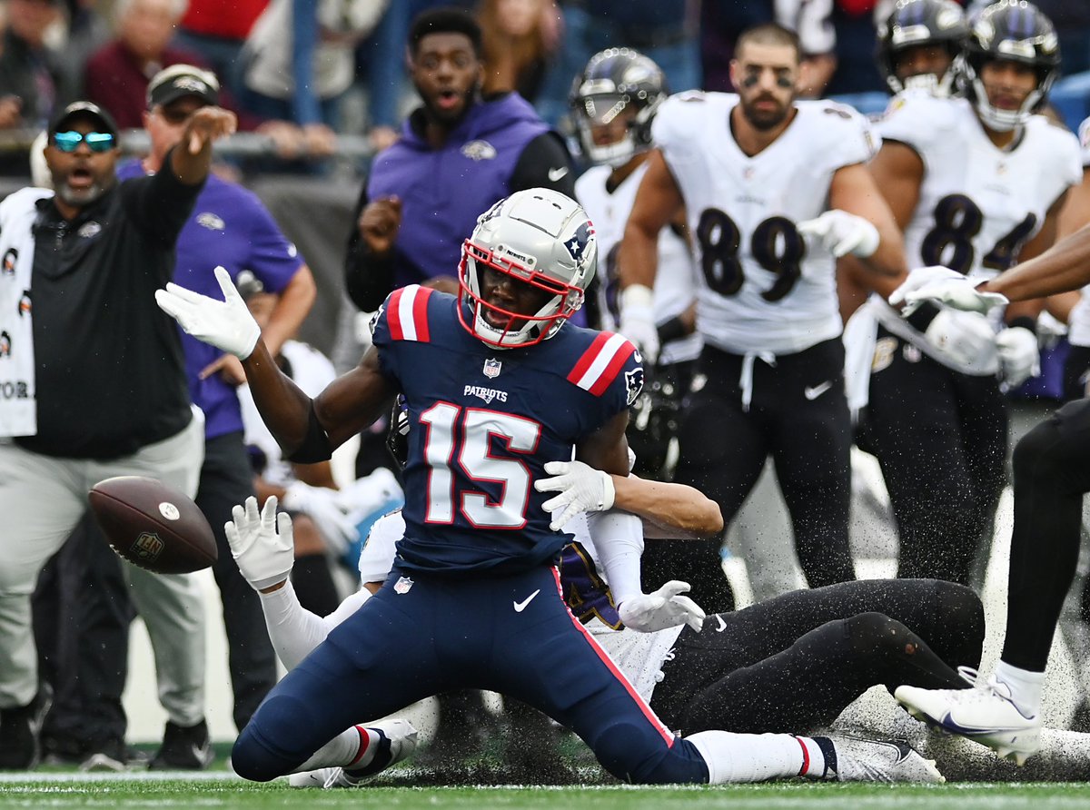 PHBPHOTO's tweet photo. The Patriots meltdown in the fourth quarter against the Baltimore Ravens. @BurtTalksSports @MVcreature https://t.co/3zp0vrco44