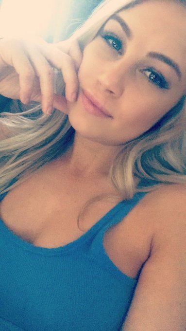 Hope you&rsquo;re all having a great weekend 💙 https://t.co/XEoYh8Kms9