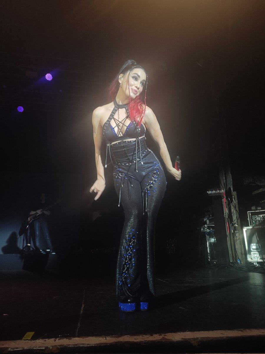 _Itismyworld's tweet photo. He salido más enamorada que nunca de Lali ❤️. ¡Qué energía tiene! Es una pedazo artista y verla en primera fila ha sido muuuy emocionante 🥺🥰💓 https://t.co/lyzK0mtFgf