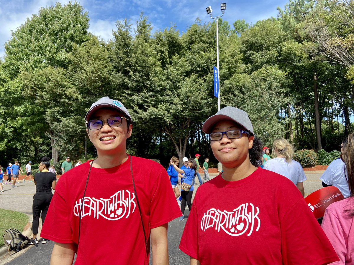 qualitygirl15's tweet photo. Beautiful day for the #TriangleHeartWalk. Thank you to Team InterAction and Friends for raising $12,373 and coming out to walk with us! #LifeIsWhy #LexisNexisCares https://t.co/PQD25l0Nsy