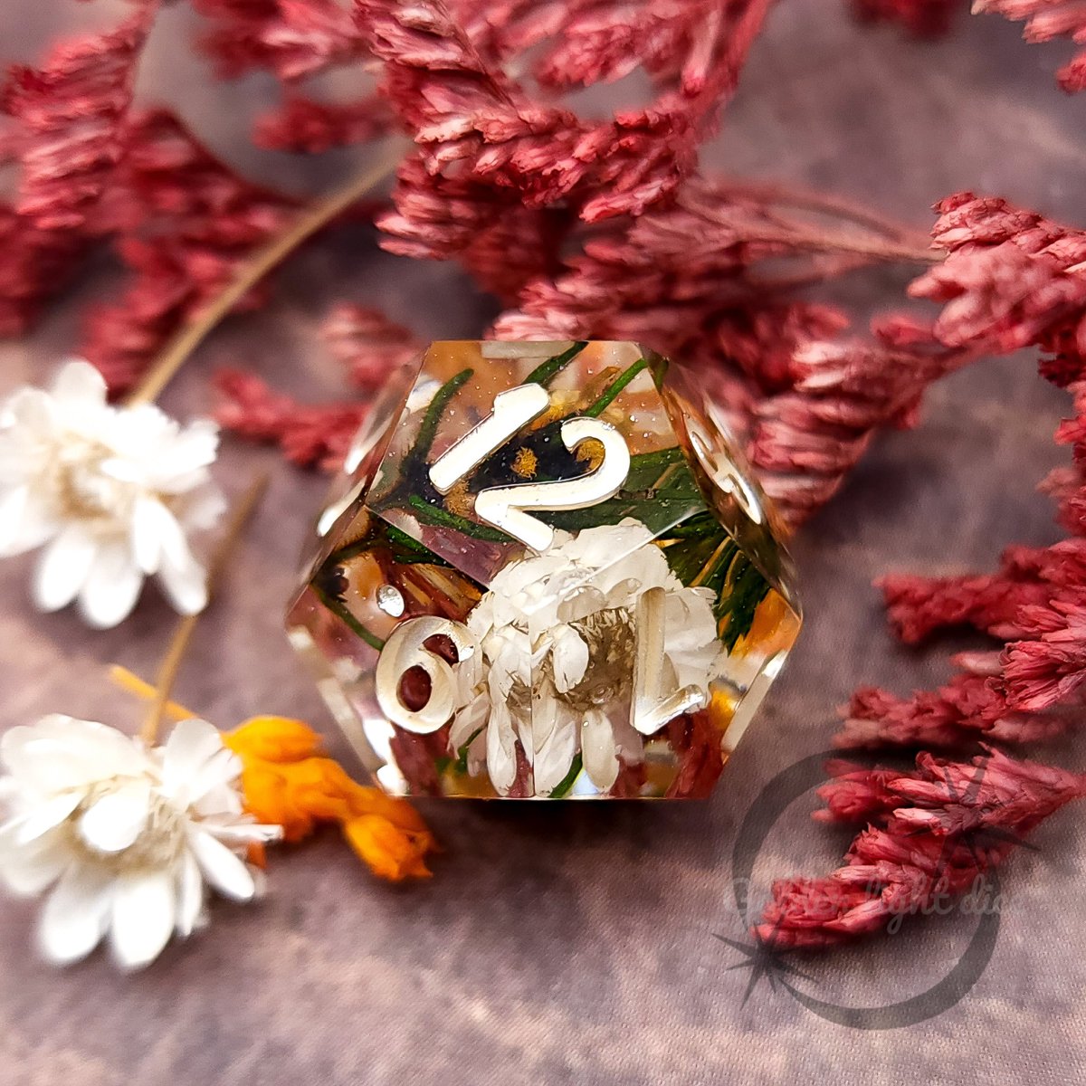 Will I ever use Twitter with frequency? Doubtful, please accept these dice as an apology 😅
#handmadedice #dungeonsanddragons #dice #dicemaker