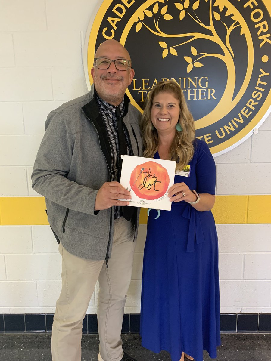 KathrynM101's tweet photo. It was wonderful having @PrincipalLemley visit @appstateacademy last week! Thanks for joining me in a read aloud of “The Dot” by @peterhreynolds! https://t.co/GSxXko83cB